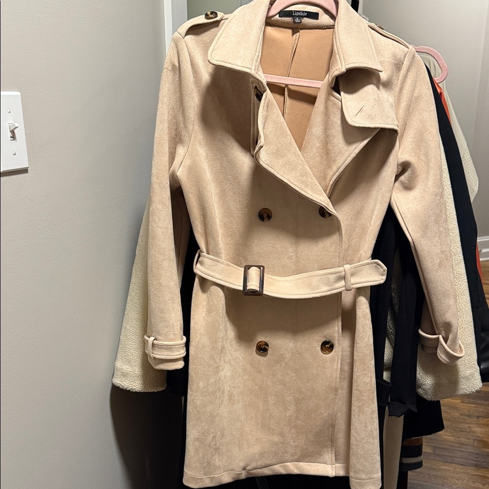 Elegant Blush Colored Double-Breasted Women's Trench Coat